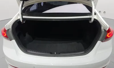 Hyundai Avante 2018, 77812 км, за 8143.33 USD - фото 20
