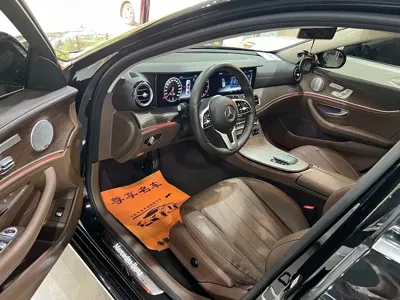 Mercedes-Benz E-Class 2019, 114000 км, за 27451.32 USD