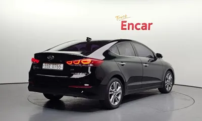Hyundai Avante 2016, 173987 км, за 4988.84 USD