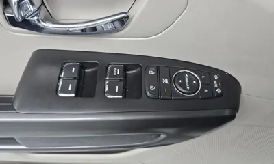 Kia Canival 2018, 99254 км, за 7670.8 USD - фото 18