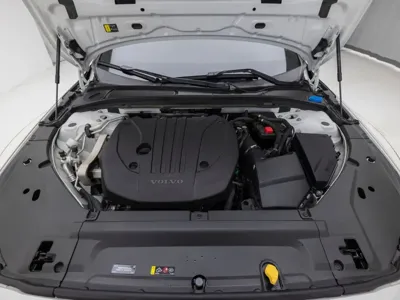 Volvo S90 2024, 20422 км, за 30723.48 USD - фото 6