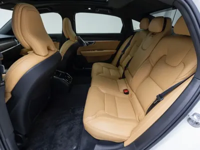 Volvo S90 2024, 20422 км, за 30723.48 USD - фото 10