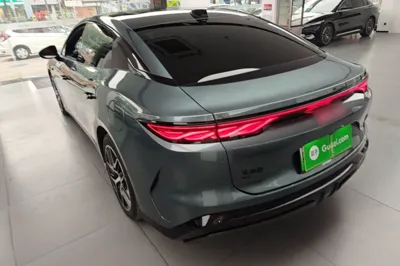 BYD Han L 2025, 9800 км, за 30813 USD