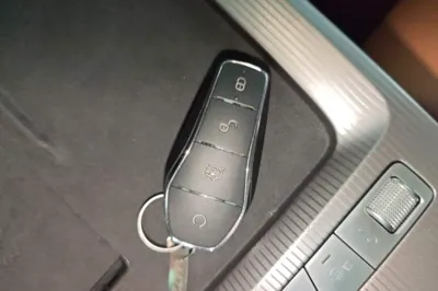 BYD Han L 2025, 9800 км, за 30813 USD - фото 23