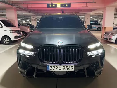 BMW X7 2026, 4000 км, за 93159.66 USD