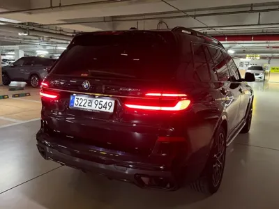 BMW X7 2026, 4000 км, за 93159.66 USD