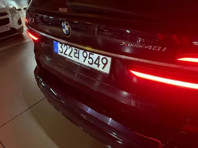 BMW X7 2026, 4000 км, за 93159.66 USD