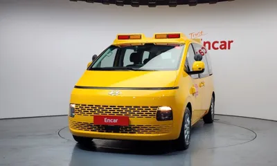 Hyundai Staria 2023, 16116 км, за 21341.26 USD