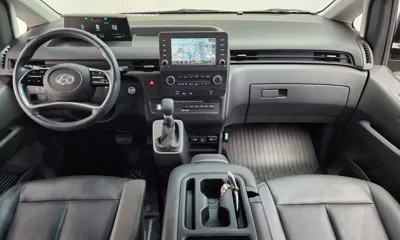 Hyundai Staria 2023, 16116 км, за 21341.26 USD - фото 7