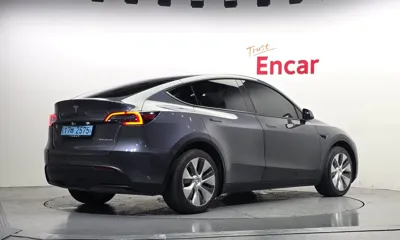 Tesla Model Y 2022, 51752 км, за 29250.83 USD