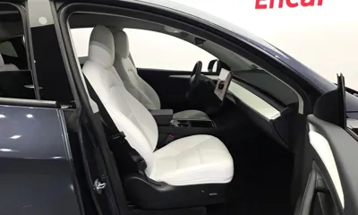 Tesla Model Y 2022, 51752 км, за 29250.83 USD - фото 26