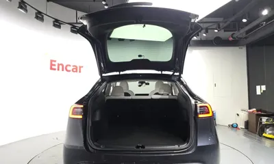 Tesla Model Y 2022, 51752 км, за 29250.83 USD - фото 27