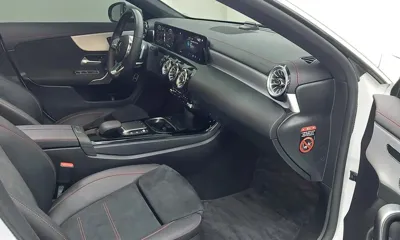 Mercedes-Benz CLA-Class 2023, 33640 км, за 25403.7 USD - фото 9