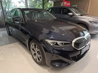 BMW i3 2026, 100 км, за 25941.23 USD