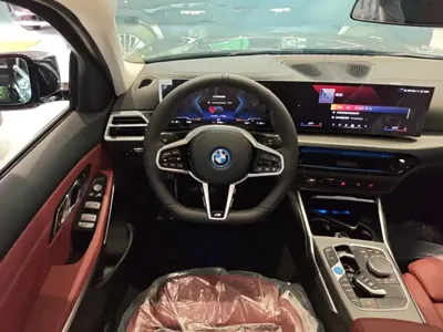 BMW i3 2026, 100 км, за 25941.23 USD - фото 11