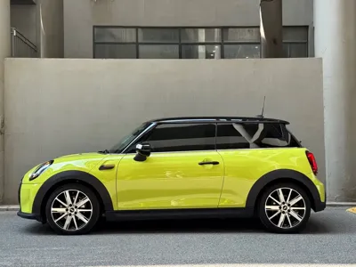 MINI MINI 2022, 13600 км, за 23395.66 USD