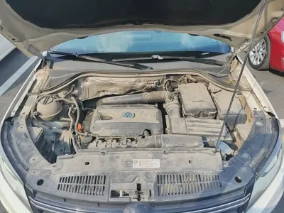 Volkswagen Tiguan 2014, 90000 км, за 4812.63 USD - фото 11