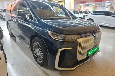 Voyah Dream 2025, 37500 км, за 37726 USD