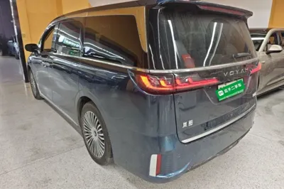 Voyah Dream 2025, 37500 км, за 37726 USD