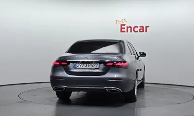 Mercedes-Benz E-Class 2022, 56081 км, за 22968.36 USD