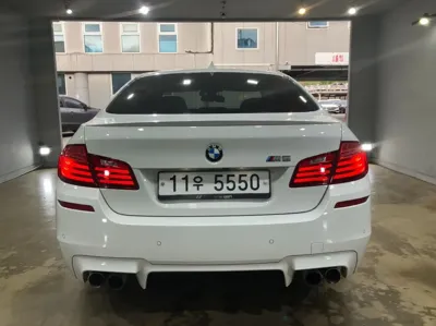 BMW M5 2015, 115000 км, за 24702.58 USD