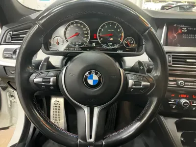 BMW M5 2015, 115000 км, за 24590.72 USD - фото 11