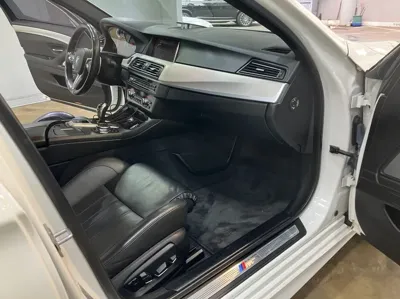 BMW M5 2015, 115000 км, за 24590.72 USD - фото 17