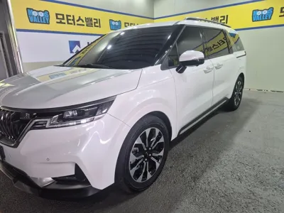 Kia Canival 2022, 24170 км, за 18428.07 USD