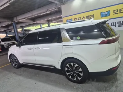Kia Canival 2022, 24170 км, за 18428.07 USD