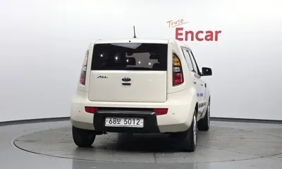 Kia Soul 2011, 58929 км, за 2560.06 USD