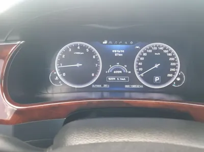 Hyundai Equus 2015, 138490 км, за 4304.63 USD - фото 11