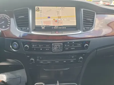 Hyundai Equus 2015, 138490 км, за 4304.63 USD - фото 15