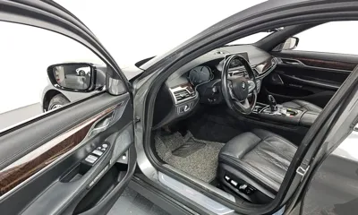 BMW 7-Series 2018, 122786 км, за 19160.88 USD - фото 10