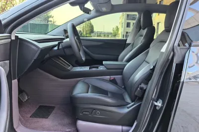 Tesla Model Y 2025, 25500 км, за 40702 USD - фото 35