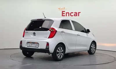 Kia Morning 2016, 88915 км, за 2953.92 USD