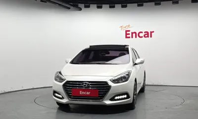 Hyundai i40 2016, 125168 км, за 3865.21 USD