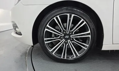 Hyundai i40 2016, 125168 км, за 3865.21 USD