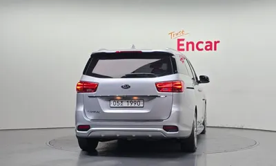 Kia Canival 2019, 140430 км, за 8391.15 USD