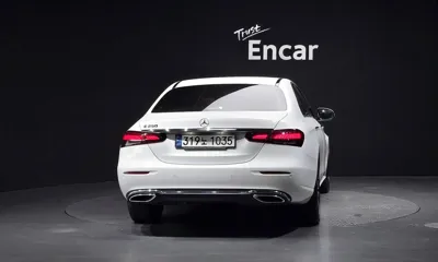 Mercedes-Benz E-Class 2021, 39841 км, за 22232.33 USD