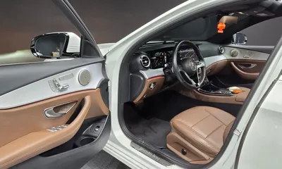 Mercedes-Benz E-Class 2021, 39841 км, за 22232.33 USD - фото 10
