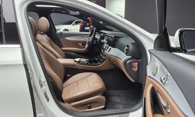 Mercedes-Benz E-Class 2021, 39841 км, за 22232.33 USD - фото 26