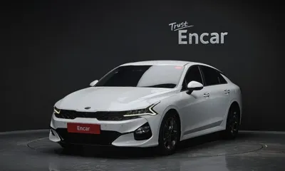 Kia K5 · 2020 год