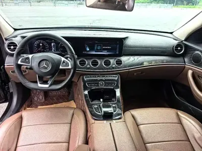 Mercedes-Benz E-Class 2017, 120000 км, за 19099.1 USD