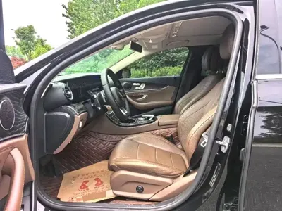 Mercedes-Benz E-Class 2017, 120000 км, за 19099.1 USD