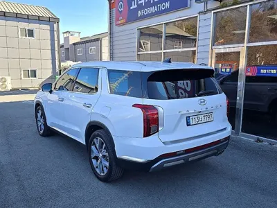 Hyundai Palisade 2023, 63000 км, за 18540.22 USD - фото 6