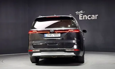 Kia Canival 2021, 59896 км, за 16695.8 USD