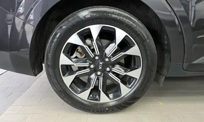 Kia Canival 2021, 59896 км, за 16695.8 USD