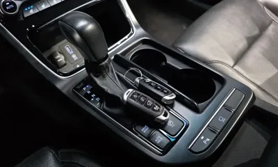 Hyundai Grandeur 2018, 116051 км, за 8139.69 USD - фото 9