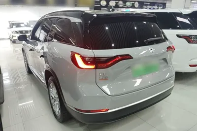 Nio ES8 2022, 68300 км, за 24380 USD