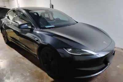 Tesla Model 3 2023, 37100 км, за 28448 USD